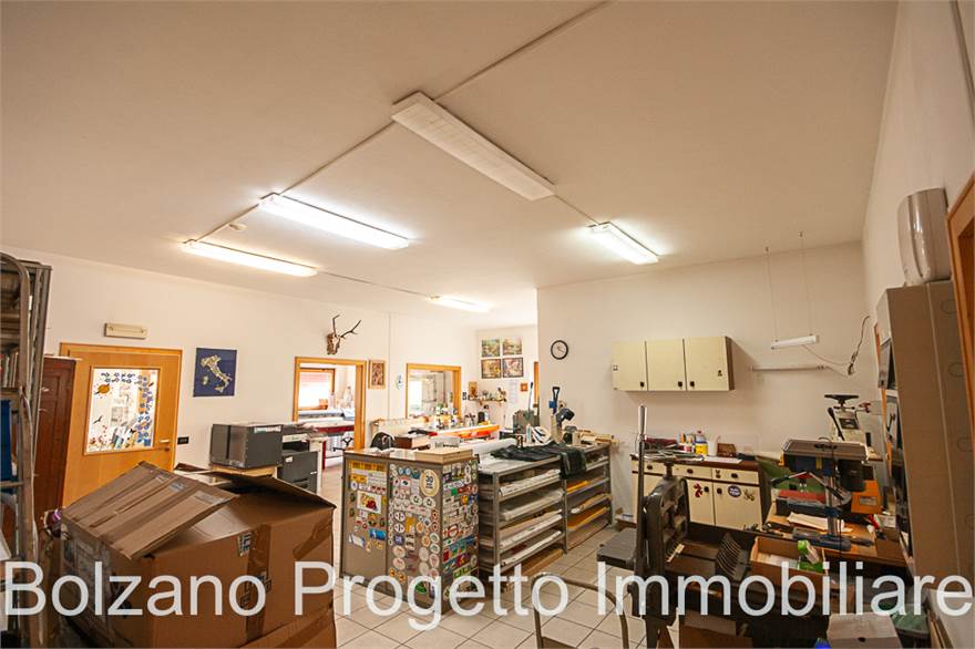Photo 16