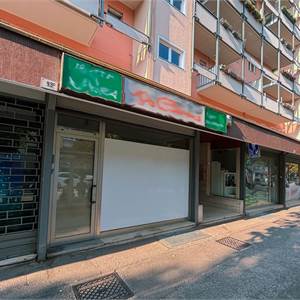 Negozio In Vendita a Bolzano